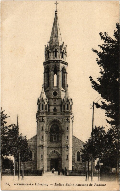 Carte postale ancienne Versailles Le Chesnay - Eglise Saint-Antoine de Padoue à Versailles