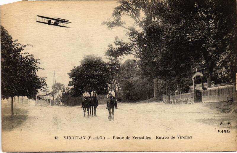 Carte postale ancienne Viroflay Route de Versailles - Entree de Viroflay à Versailles