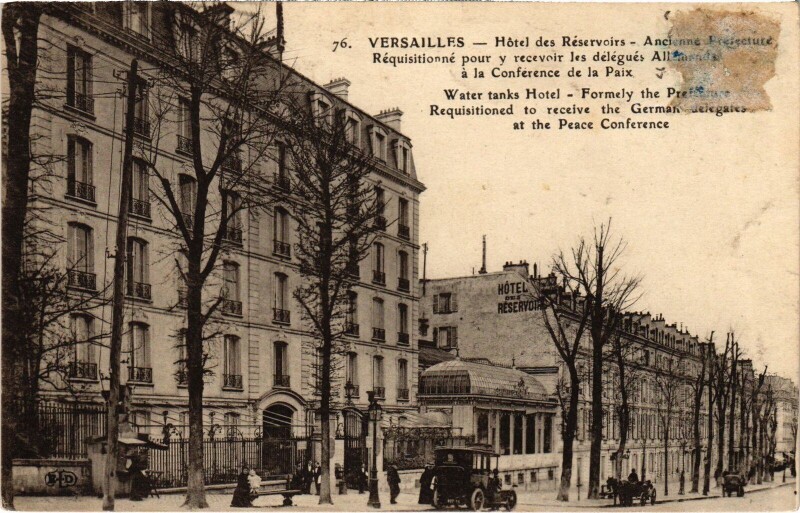 Carte postale ancienne Versailles Hotel des Reservoirs à Versailles