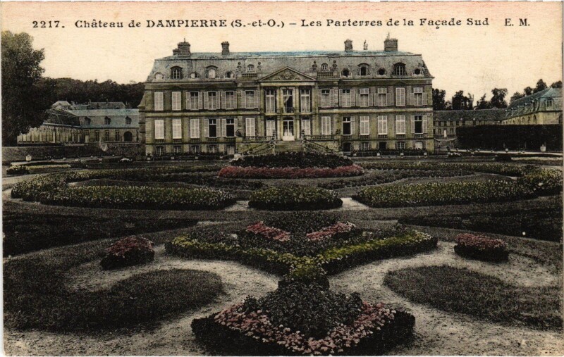 Carte postale ancienne Dampierre Chateau - Les Parterres de la Facade Sud