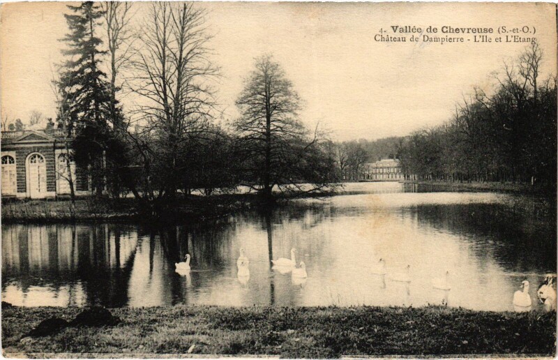 Carte postale ancienne Dampierre Chateau - L'Ile et l'Etang