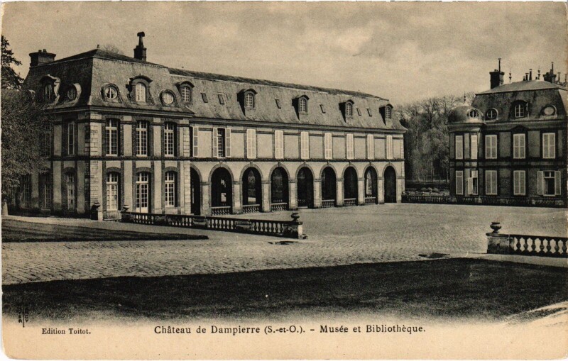 Carte postale ancienne Dampierre Chateau - Musee et Bibliotheque