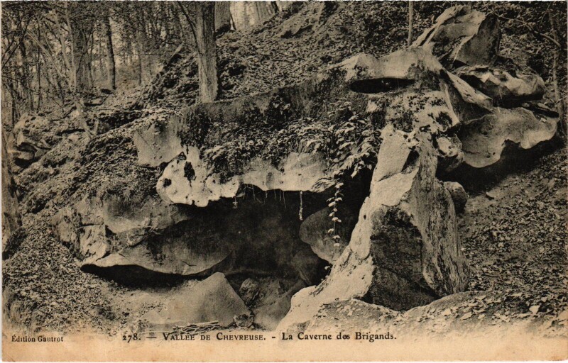 Carte postale ancienne Vallee de Chevreuse - La Caverne des Brigands à Chevreuse