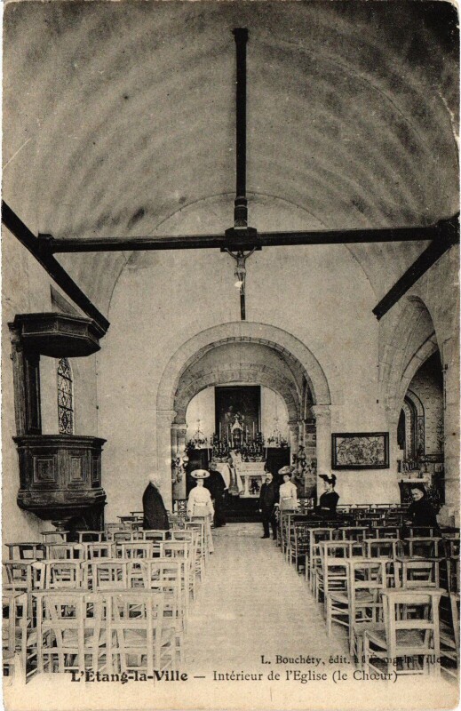 Carte postale ancienne L'Etang-la-Ville Interieur de l'Eglise