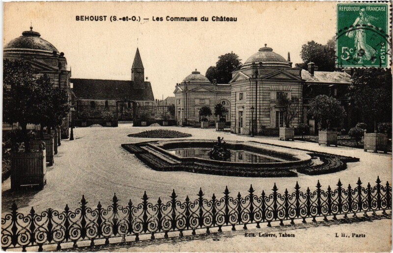 Carte postale ancienne Behoust Les Communs du Chateau