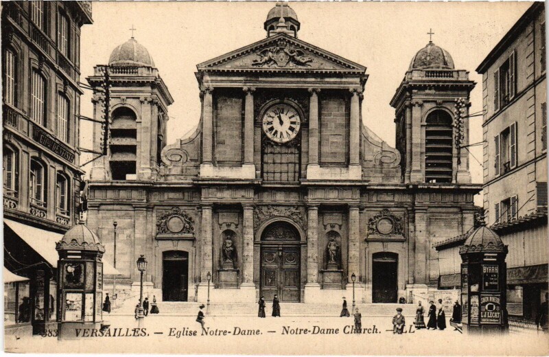 Carte postale ancienne Versailles L'Eglise Notre-Dame à Versailles