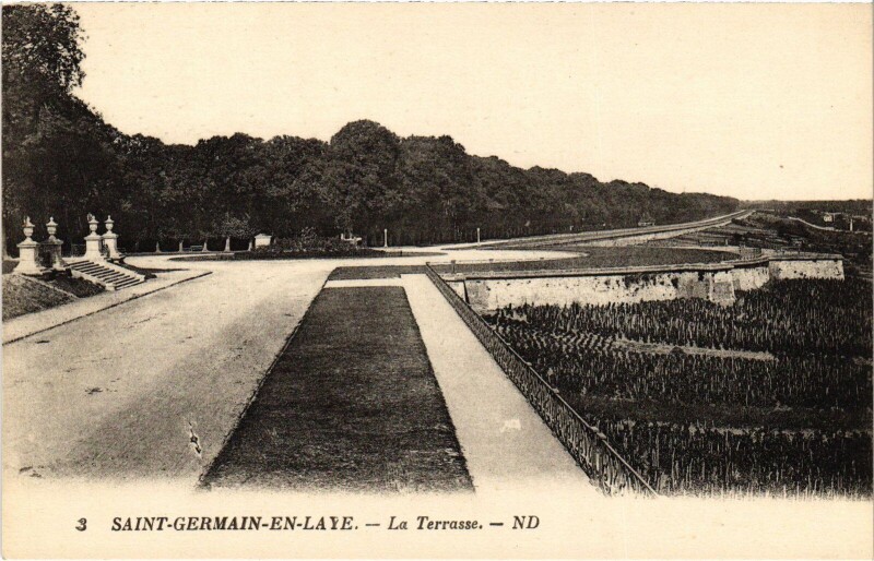 Carte postale ancienne Saint-Germain-en-Laye La Terrasse à Saint-Germain-en-Laye