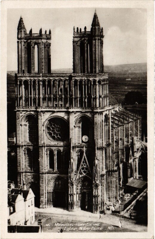 Carte postale ancienne Mantes-la-Jolie Mantes-sur-Seine - L'Eglise Notre-Dame à Mantes-la-Jolie
