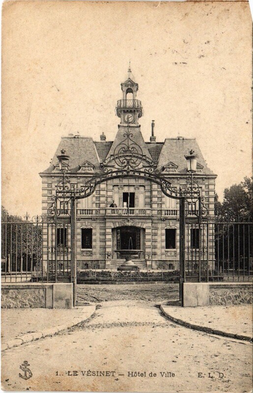 Carte postale ancienne Le Vesinet Hotel de Ville