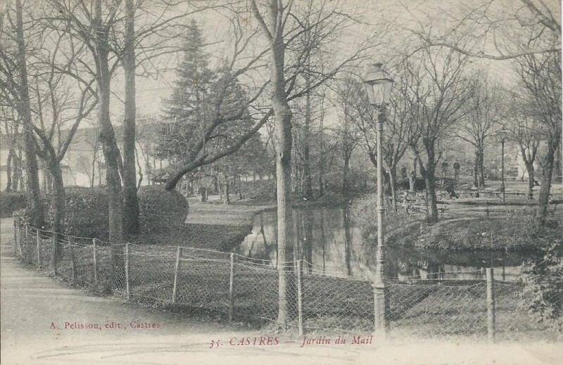 Carte postale ancienne Jardin du Mail à Castres
