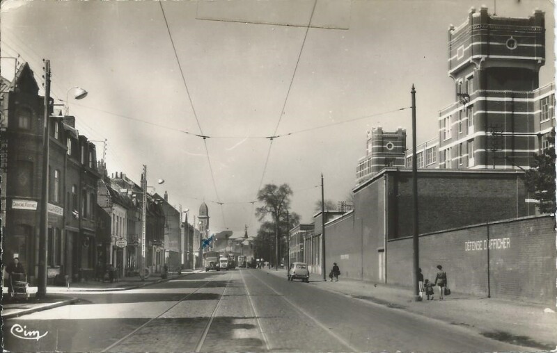 Carte postale ancienne Rue Georges Potier à Loos