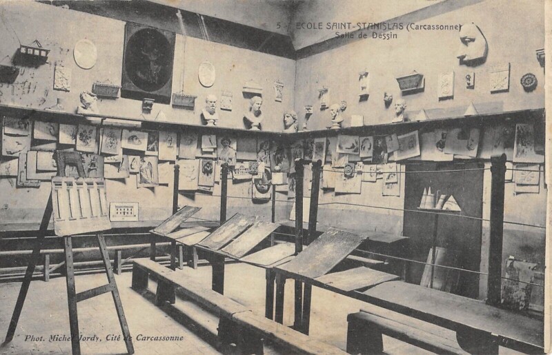 Carte postale ancienne Carcassonne - Ecole Saint Stanislas - Salle De Dessin à Carcassonne