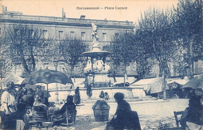Carte postale ancienne Carcassonne - Place Carnot à Carcassonne