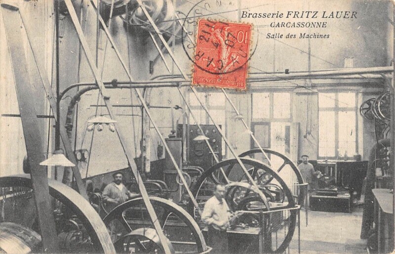 Carte postale ancienne Carcasonne - Brasserie Fritz Lauer - Salle Des Machines - Commerce