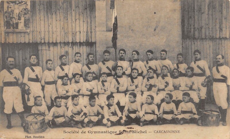Carte postale ancienne Carcassonne - Societ De Gymnastique Saint Michel - cpa rare à Carcassonne