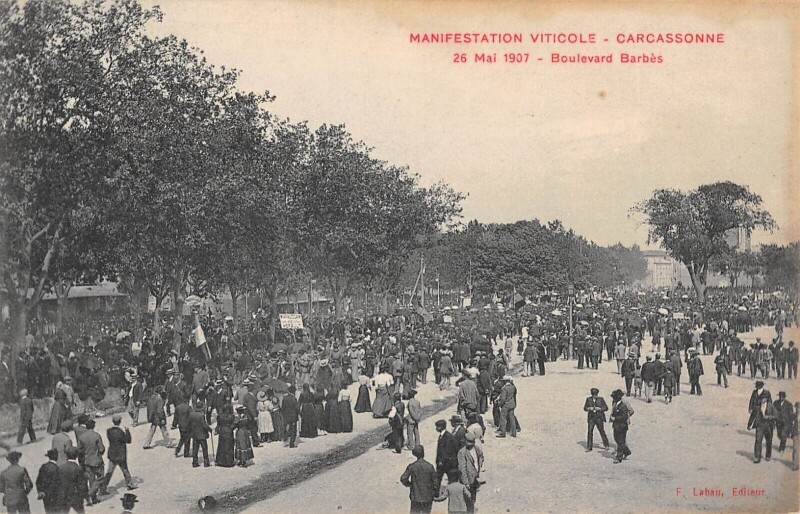 Carte postale ancienne Carcassonne - Manifestation Viticole Du 26 Mai 1907 - Boulevard Barbes à Carcassonne