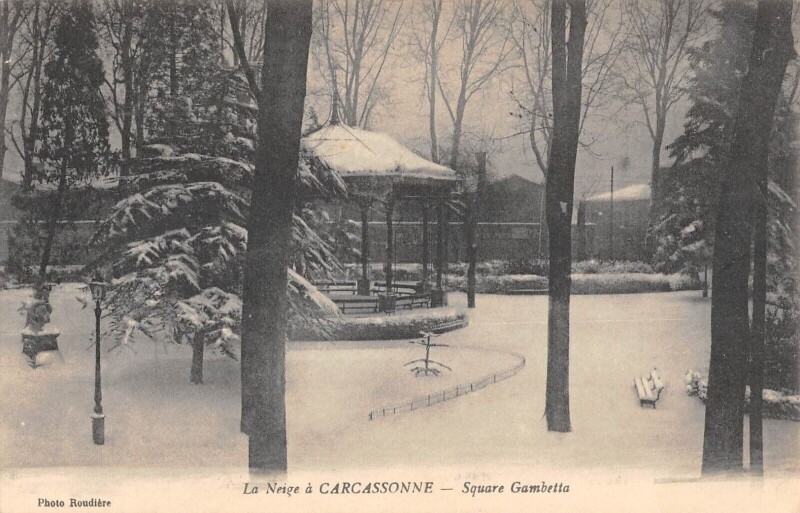 Carte postale ancienne Carcassonne - La Neige A Carcassonne - Square Gambetta - cliché rare à Carcassonne