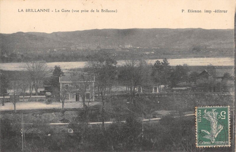 Carte postale ancienne La Brillanne - La Gare - Vue Prise De La Brillanne à La Brillanne