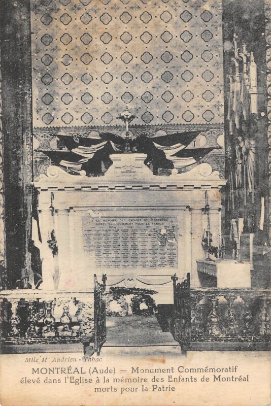 Carte postale ancienne Montreal - Monument Commemoratif Eleve Dans L'Eglise A La Memoire Des Enf