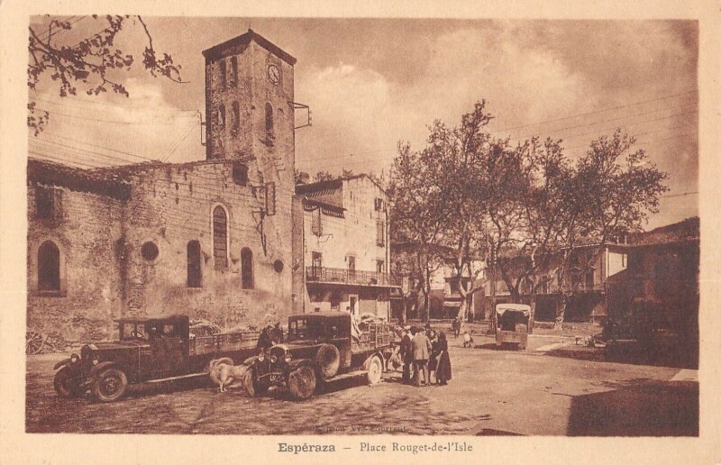 Carte postale ancienne Esperaza - Place Rouget De L'Isle
