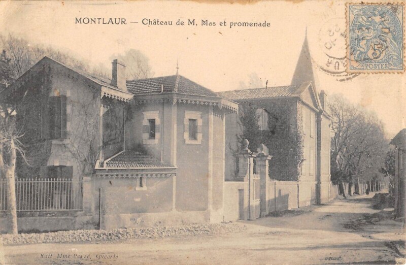 Carte postale ancienne Montlaur - Chateau De M.mas Et Promenade