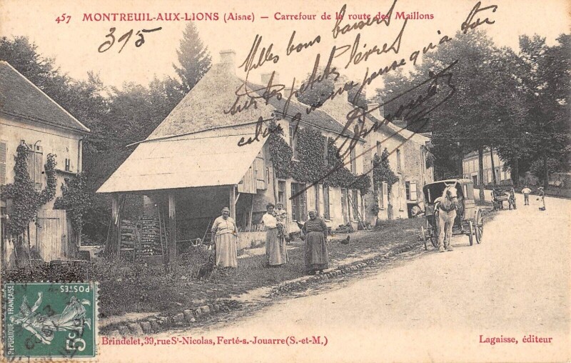 Carte postale ancienne Montreuil Aux Lions - Carrefour De La Route Des Maillons à Montreuil-aux-Lions