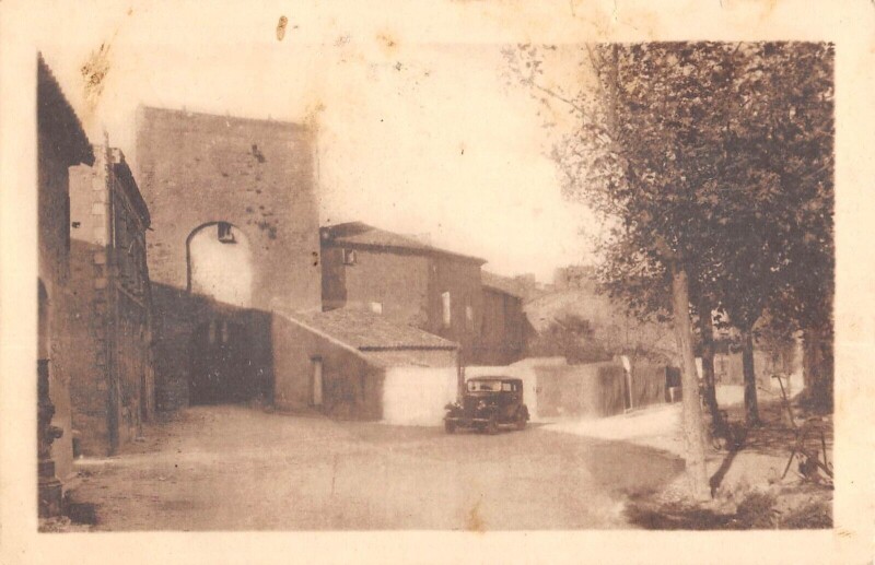 Carte postale ancienne Mailhac - Porte Du Midi - cliché rare à Mailhac