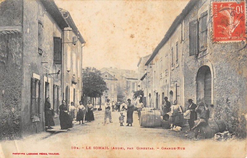 Carte postale ancienne Le Somail - Par Ginestas - Grande Rue à Ginestas
