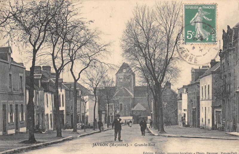 Carte postale ancienne Javron - Grande Rue