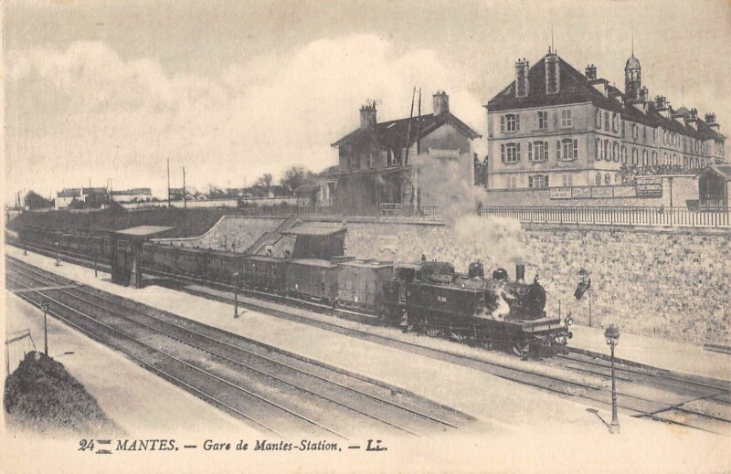 Carte postale ancienne Gare De Mantes Station - Train
