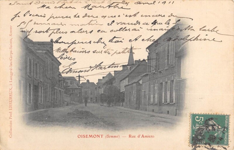 Carte postale ancienne Oisemont - Rue D'Amiens à Amiens