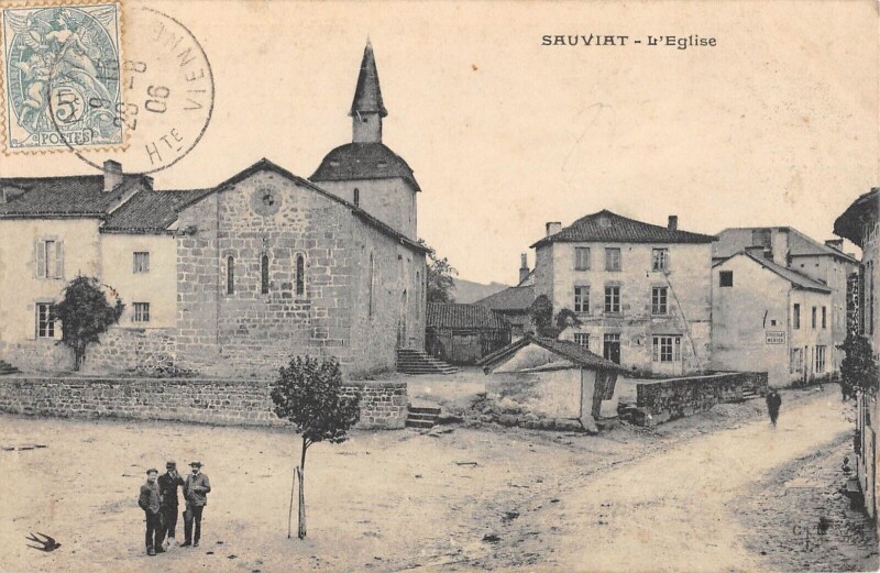 Carte postale ancienne Sauviat - Eglise