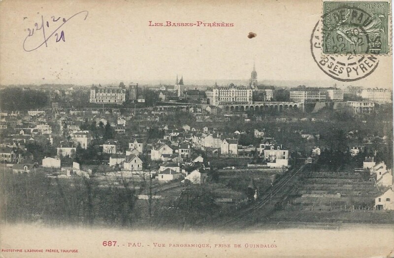 Carte postale ancienne Vue Panoramique, prise de Guindalos à Pau