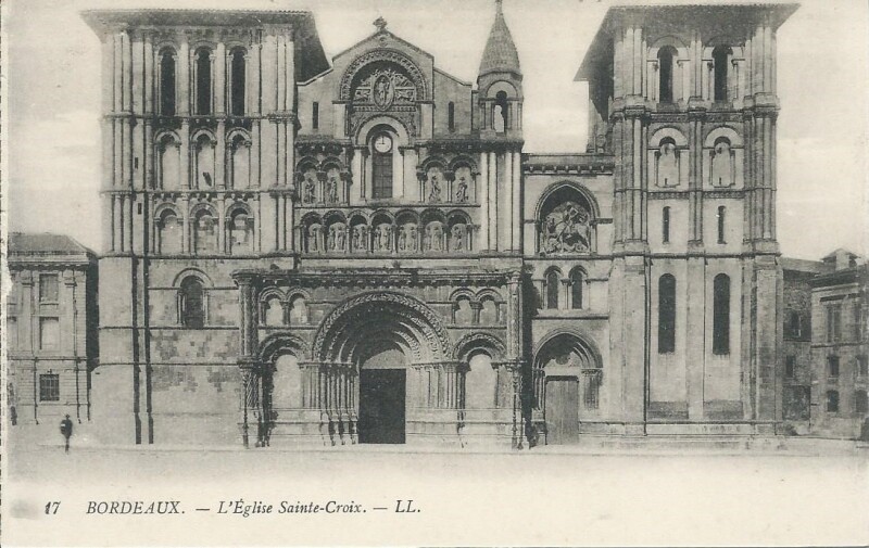 Carte postale ancienne L'Eglise Sainte-Croix à Bordeaux