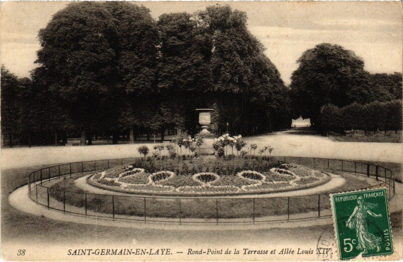 Carte postale ancienne St Germain en Laye Eond Point de la Terrasse