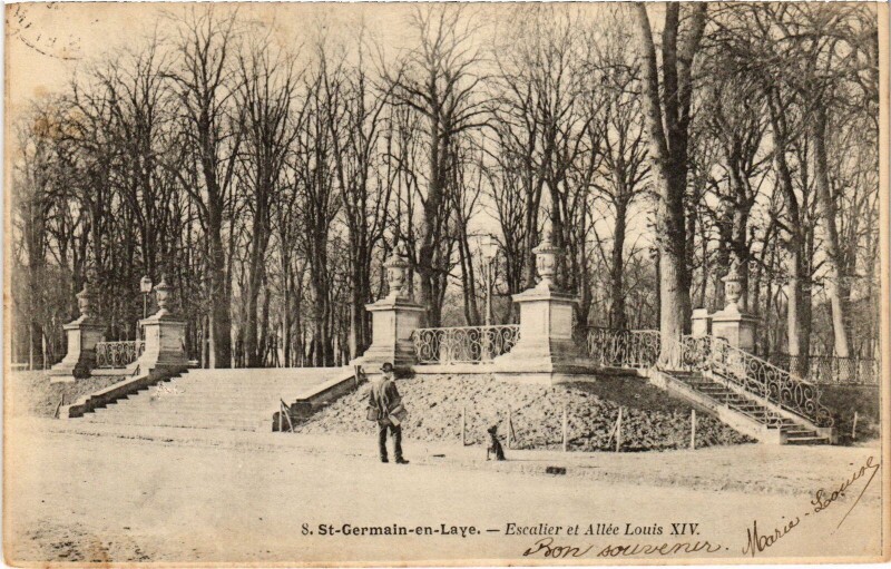 Carte postale ancienne St Germain en Laye Escalier et Allee Louis Xiv
