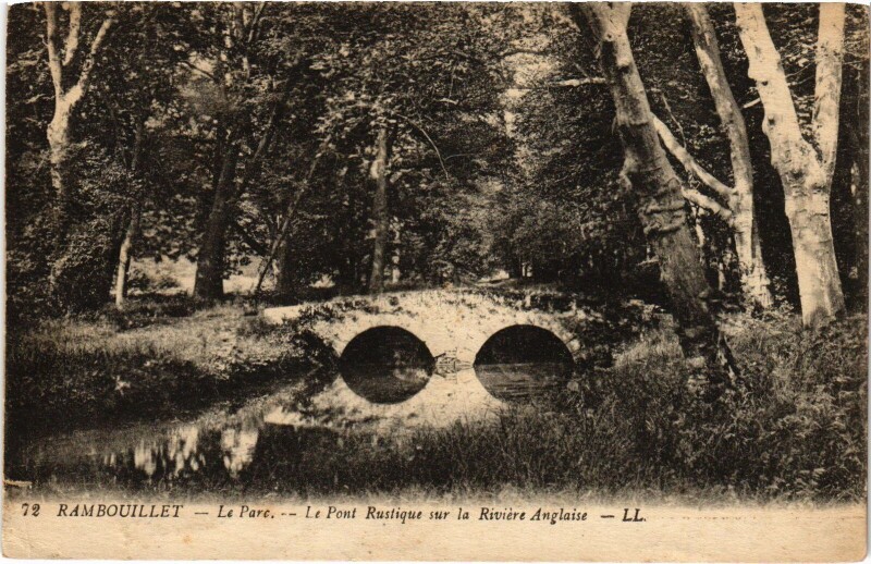 Carte postale ancienne Rambouillet Le Parc Pont Rustique à Rambouillet