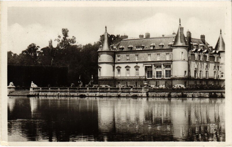 Carte postale ancienne Rambouillet Le Chateau à Rambouillet