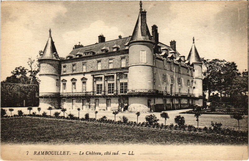Carte postale ancienne Rambouillet Le Chateau à Rambouillet