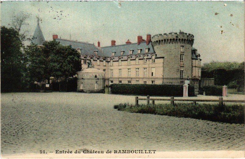 Carte postale ancienne Rambouillet Le Chateau entree à Rambouillet