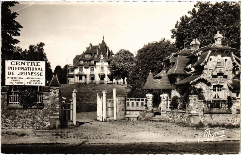 Carte postale ancienne Rambouillet Centre International de Jeunesse à Rambouillet