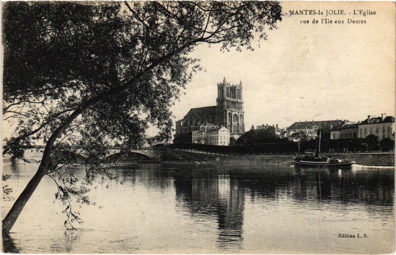 Carte postale ancienne Mantes Eglise Notre Dame