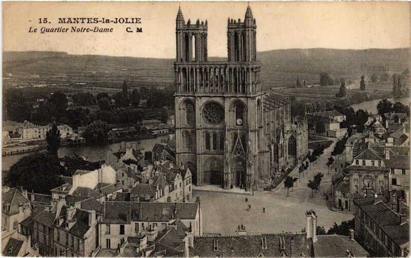 Carte postale ancienne Mantes Quartier Notre Dame