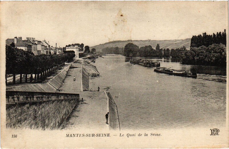 Carte postale ancienne Mantes Quai de la Seine