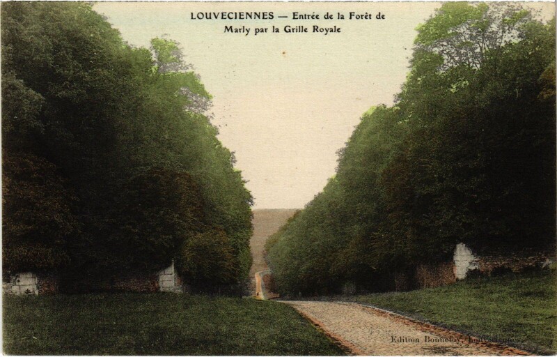 Carte postale ancienne Marly Entree de la Foret