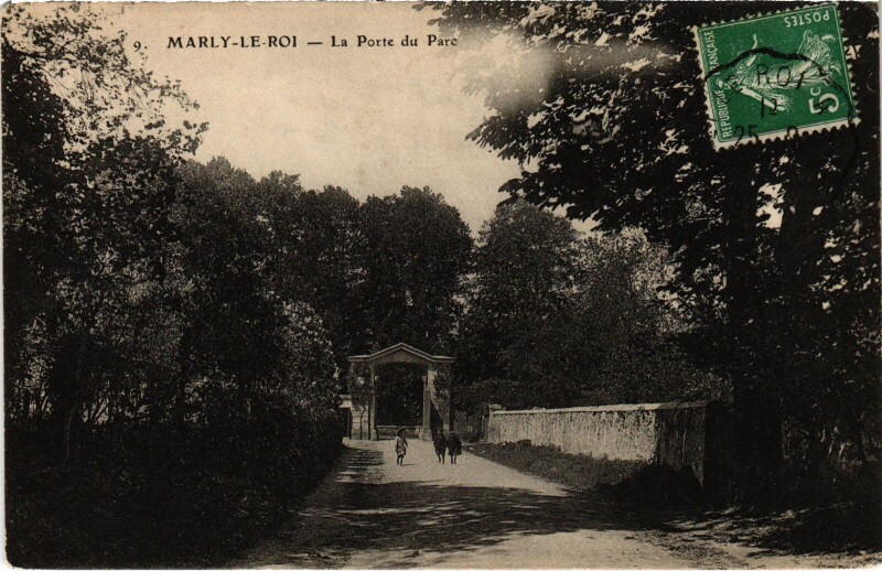 Carte postale ancienne Marly Porte du Parc