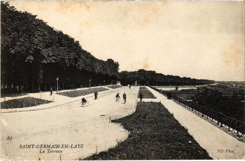 Carte postale ancienne St Germain en Laye La Terrasse