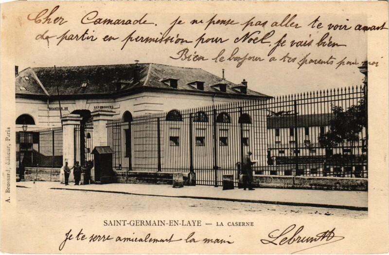 Carte postale ancienne St Germain en Laye La Caserne