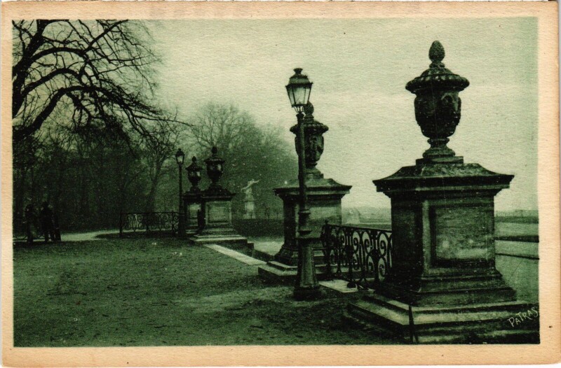 Carte postale ancienne St Germain en Laye Un coin de la Terrasse