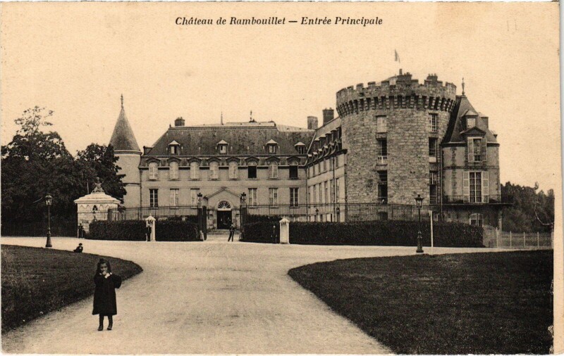 Carte postale ancienne Rambouillet Chateau entree principale à Rambouillet